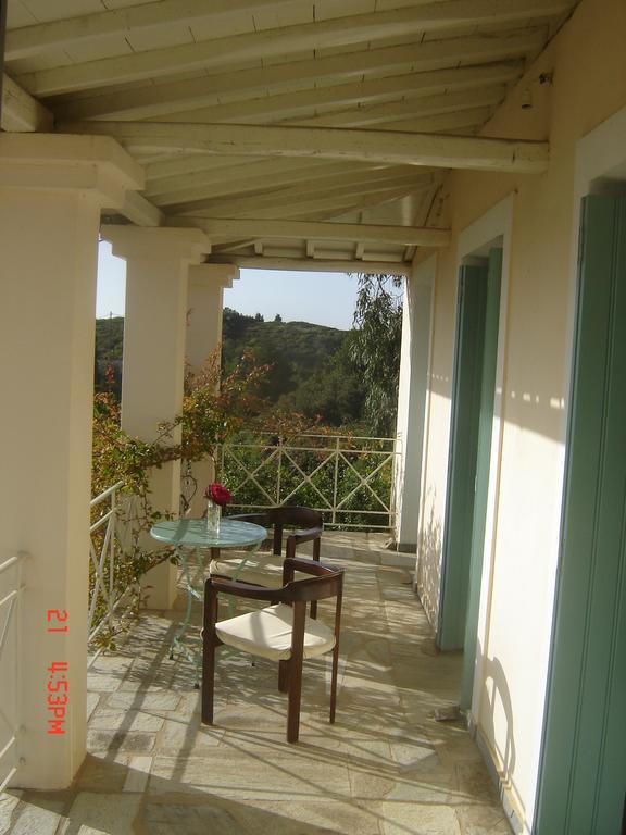 Villa Frederike in Alonissos Old Town Alónnisos Exteriör bild
